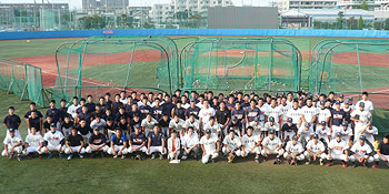 All team members pledging to do their utmost to win