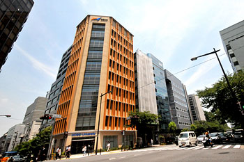 Hitokuchizaka Building, completed in June 2014