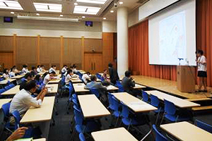 Review meeting on Thursday, August 27 Individual participants gave presentations concerning the results of the seven-day program.