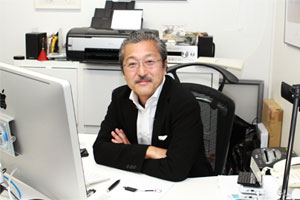文学部 教授　中沢 けい