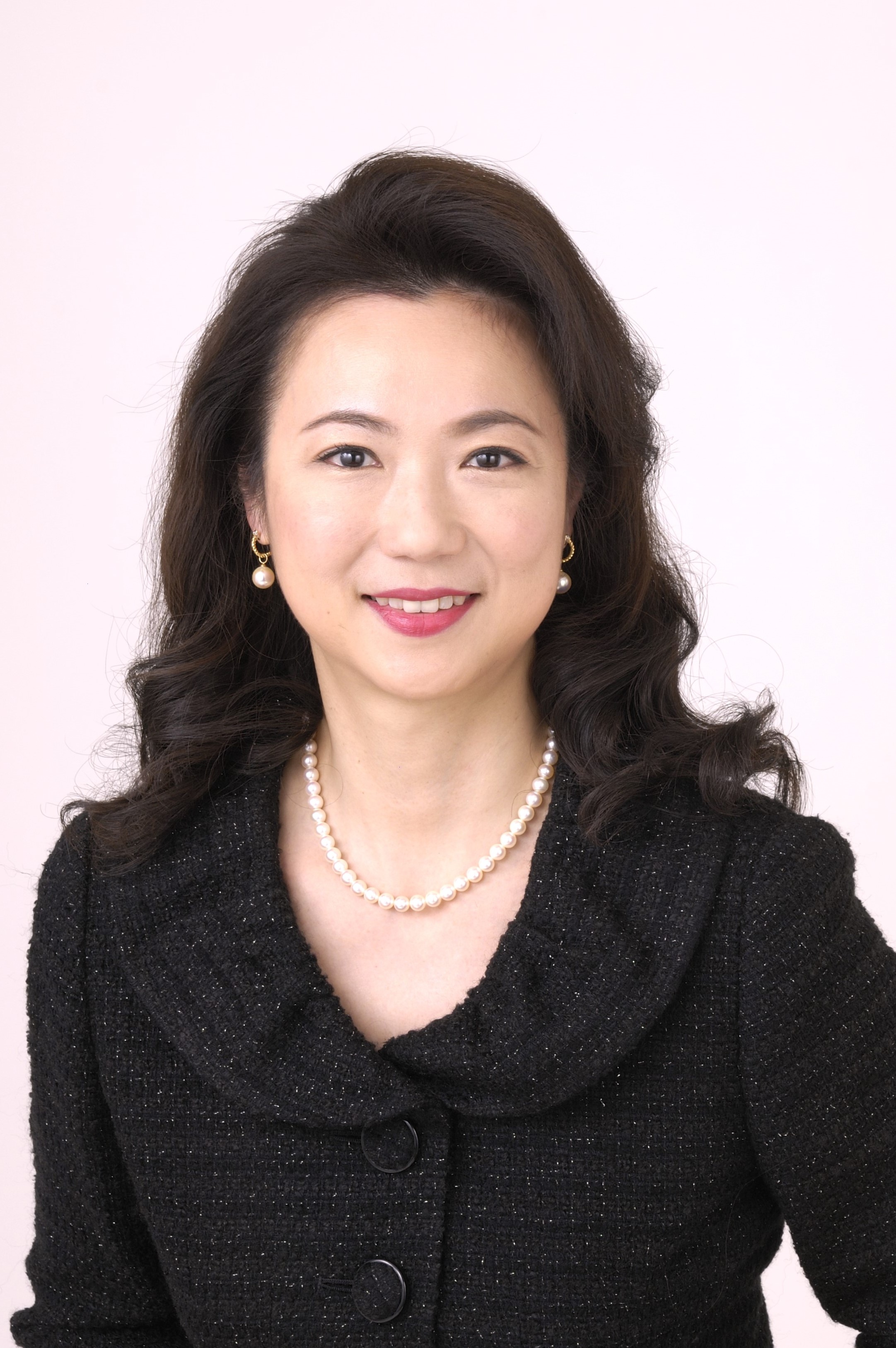 岡松 暁子