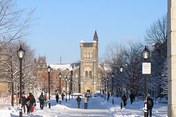 トロント大学（カナダ）