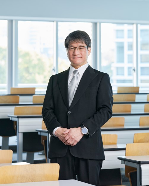 人間環境学部長　辻 英史