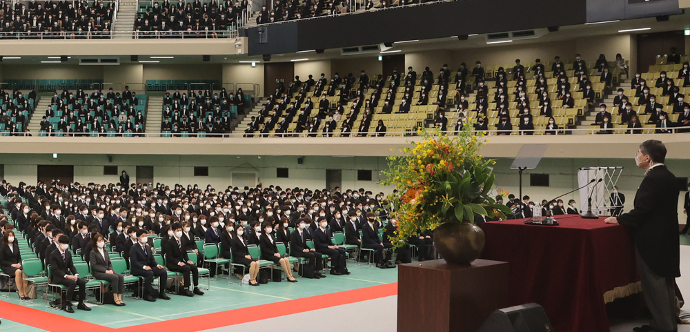 武道館 で 入学 式 を する 大学