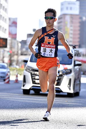 10区・矢嶋謙悟選手（経済学部3年）