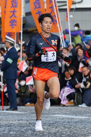 5区・青木涼真選手（生命科学部4年）