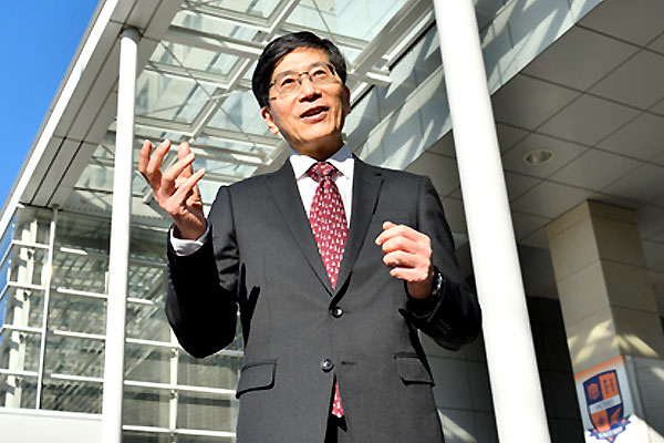 Yuji Sato, Professor
