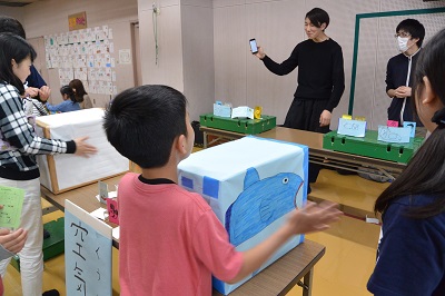 空気砲で的当てゲーム