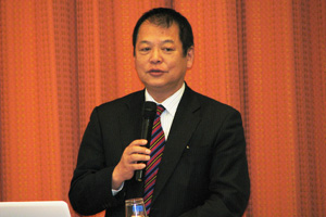 翠川一郎氏