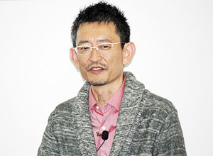 山崎泰央氏