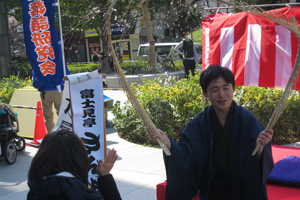 落語研究会　玉すだれの実演