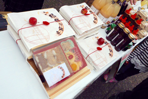 「良縁を結ぶお弁当」をコンセプトに長野県の名物である五平餅をメインに長野県産食材をふんだんに取り入れた