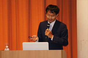 川野訓志氏