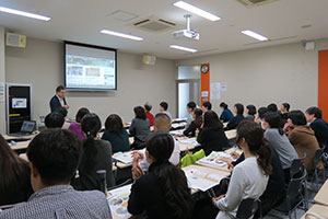 学部長が学部説明を行いました