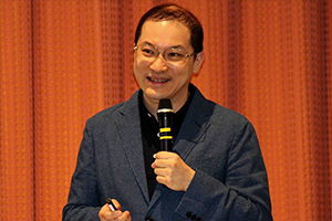 CHOU Hung Chi氏