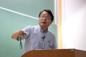 細野秀雄東京工業大学栄誉教授による特別講演