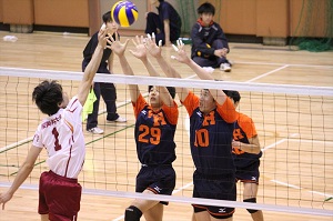 西田選手（写真左）と石ヶ森選手（写真右）