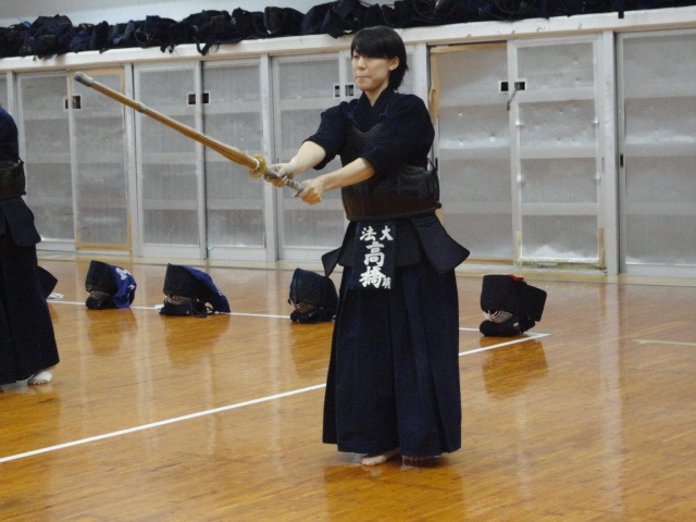 練習中の高橋選手