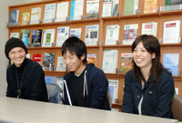 左から川村安弘さん、矢野友寛さん、深尾智美さん