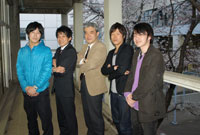 左から伊藤良さん、久松晃三さん、斎藤利通教授、中村寛幸さん、小川貴史さん。