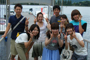 8月に行った富士五湖での合宿（写真は河口湖畔にて）。